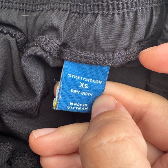 Old Navy Active Shorts Lot - Picture 4 of 9